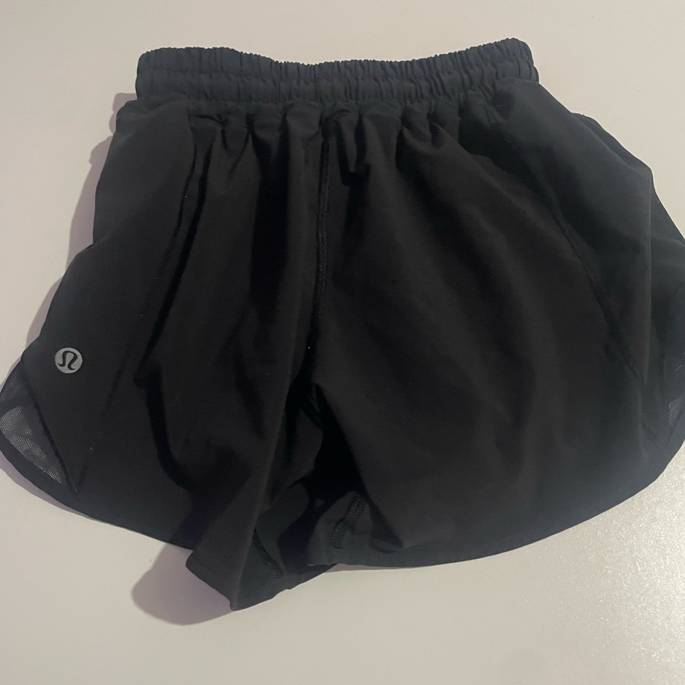 Lululemon Black Hotty Hot Shorts - Size 0  plus 4 inch - NO TAG